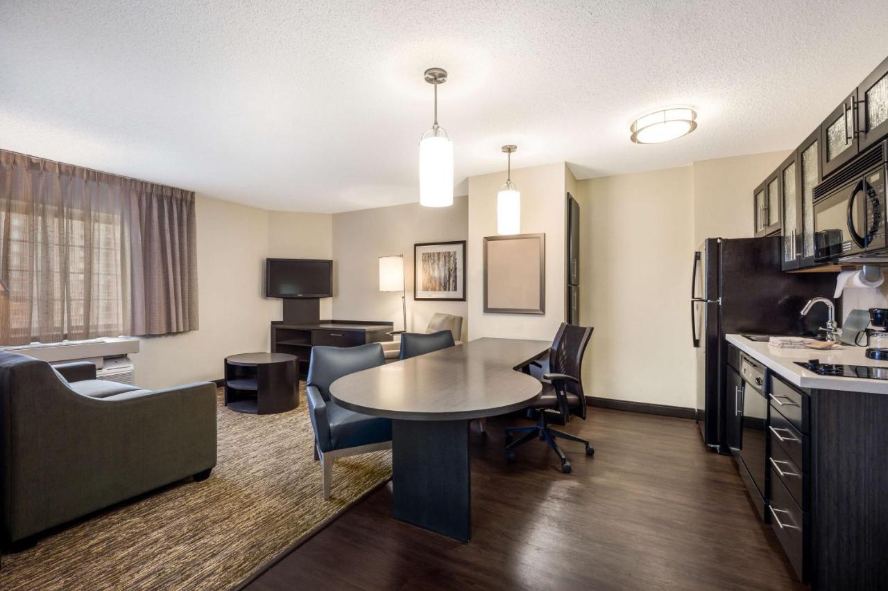 Sonesta Simply Suites Detroit Troy Exteriör bild